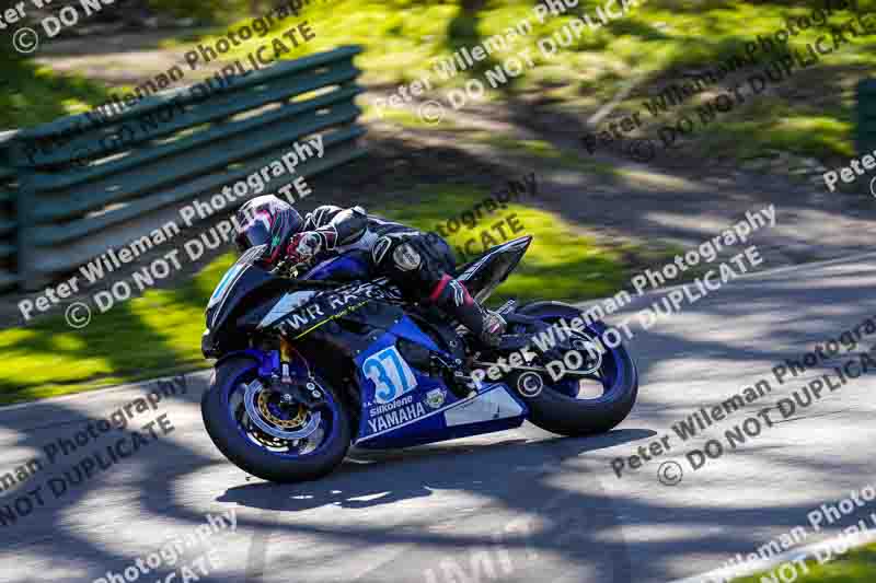 cadwell no limits trackday;cadwell park;cadwell park photographs;cadwell trackday photographs;enduro digital images;event digital images;eventdigitalimages;no limits trackdays;peter wileman photography;racing digital images;trackday digital images;trackday photos